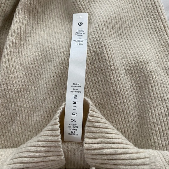 Lululemon Natural Ivory Merino Wool Mockneck Light Sweater Long Sleeve size M - Picture 9 of 16